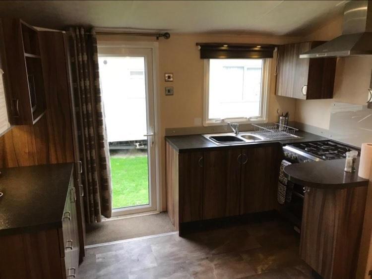 מלון Corton  The Winchester Luxury Pet Friendly Caravan On Broadland Sands Holiday Park Between Lowestoft And Great Yarmouth מראה חיצוני תמונה